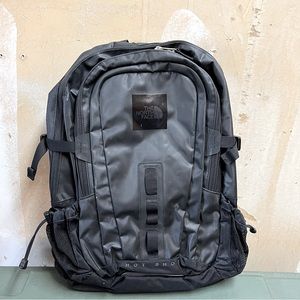 THE NORTH FACE 🔥 Hot Shot Backpack - Waterproof!